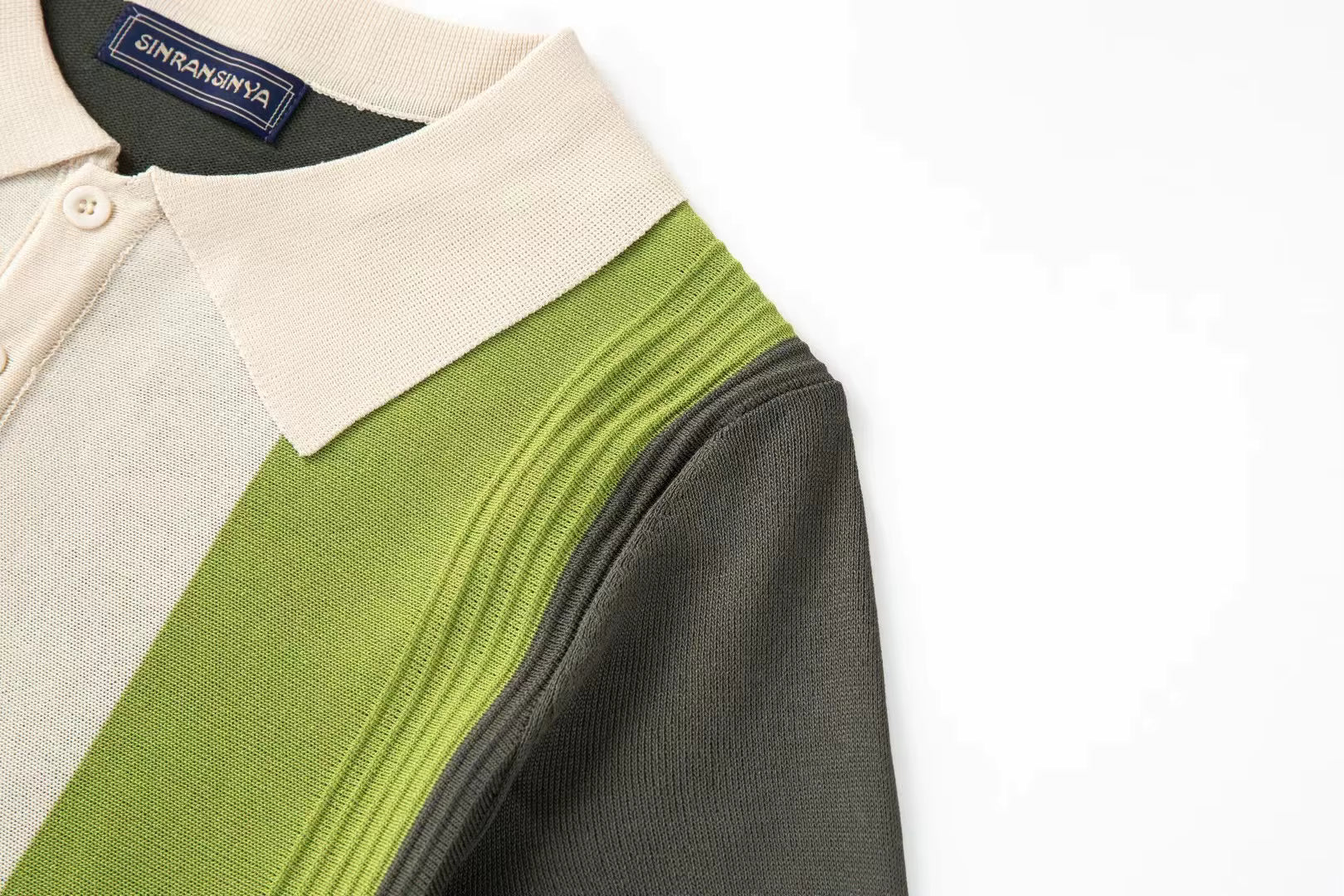 Polo Masculina Marenzzo em Malha Retrô com Botões