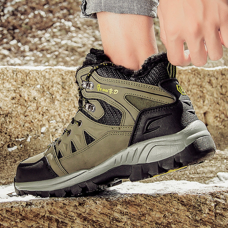 Bota Masculina Adventure Trekking