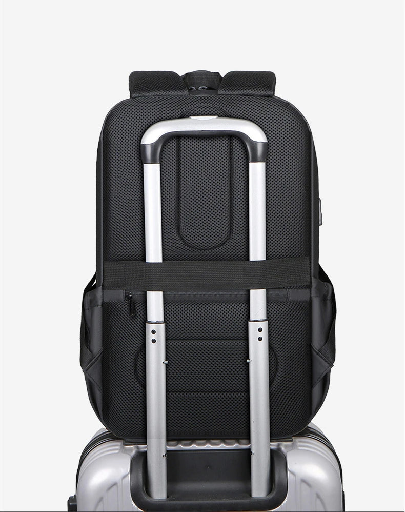 Mochila Esportiva USB Marenzzo