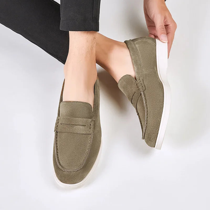 Mocassim Masculino Marenzzo em Camurça Fosca Slip On